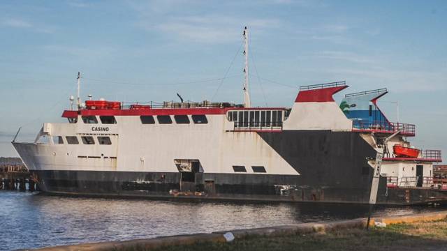 El barco abandonado del Casino Royale